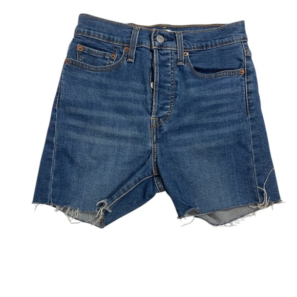 Levi's Wedgie Skinny High-Waisted Raw Hem Denim Shorts Medium Wash Sz 27 - Picture 2 of 8